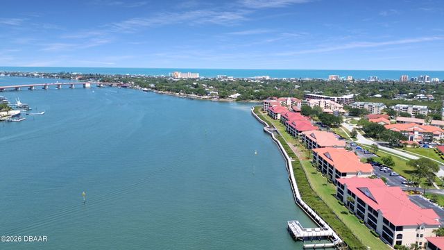 441 Bouchelle Dr Apt 202, New Smyrna Beach, FL 32169