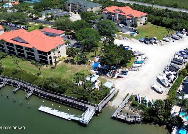 441 Bouchelle Dr Apt 202, New Smyrna Beach, FL 32169