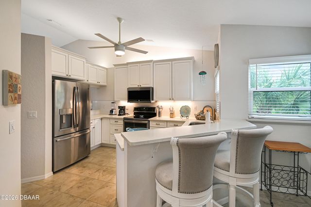 441 Bouchelle Dr Apt 202, New Smyrna Beach, FL 32169