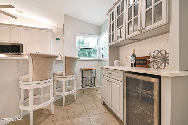 441 Bouchelle Dr Apt 202, New Smyrna Beach, FL 32169