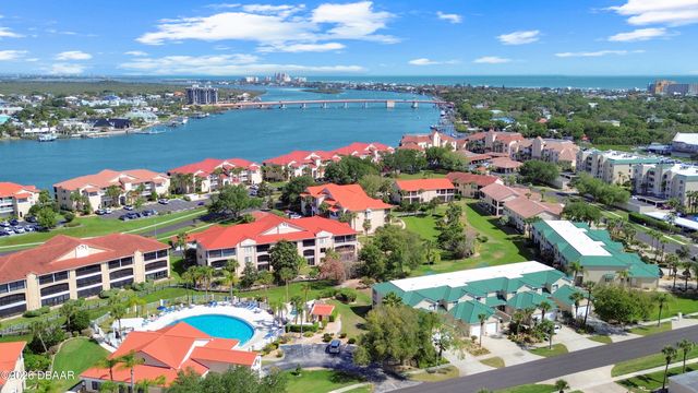 441 Bouchelle Dr Apt 202, New Smyrna Beach, FL 32169