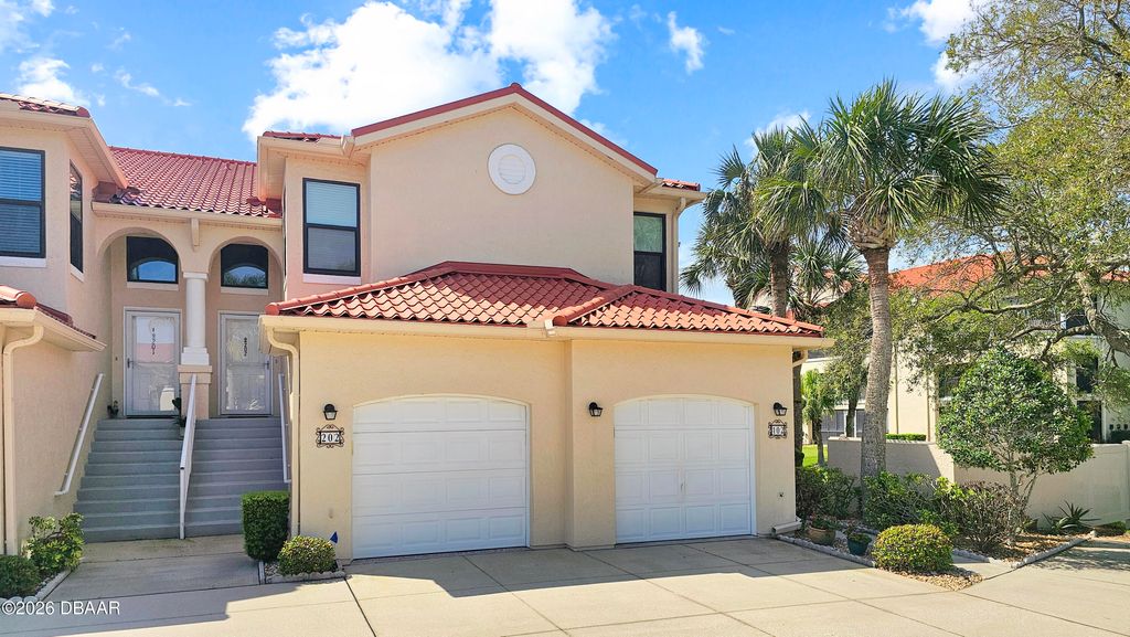 441 Bouchelle Dr Apt 202, New Smyrna Beach, FL 32169