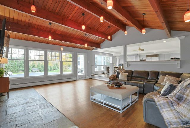 8 Creemer Road, Armonk, NY 10504