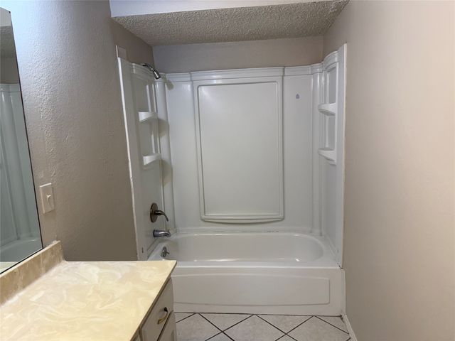 2904 Barnes Drive, Denton, TX 76209