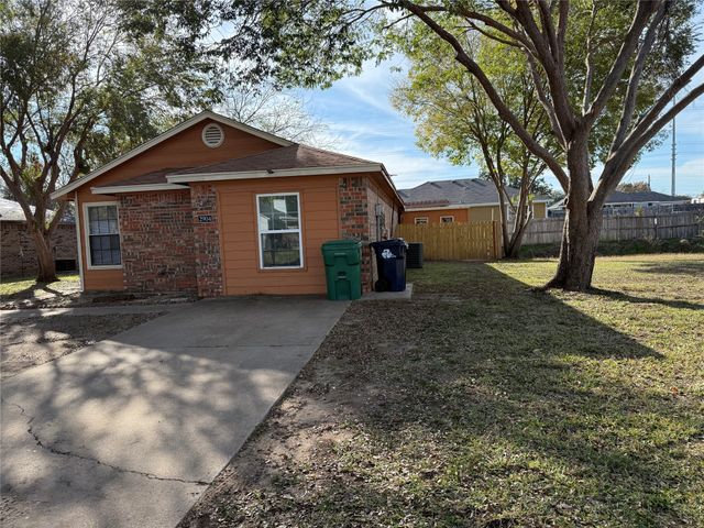 2904 Barnes Drive, Denton, TX 76209