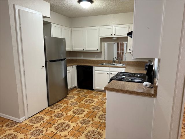 2904 Barnes Drive, Denton, TX 76209