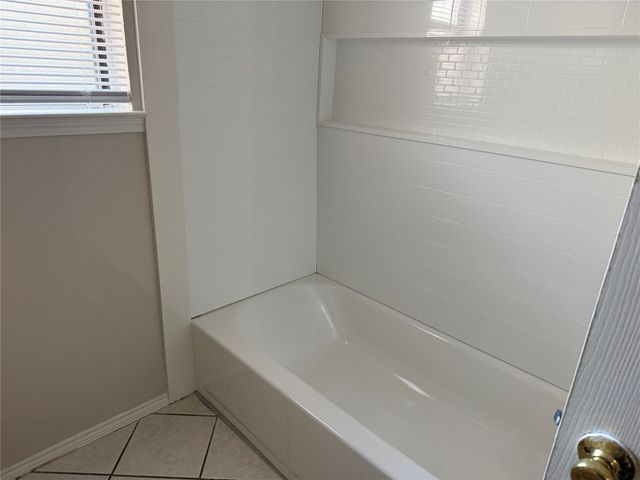 2904 Barnes Drive, Denton, TX 76209