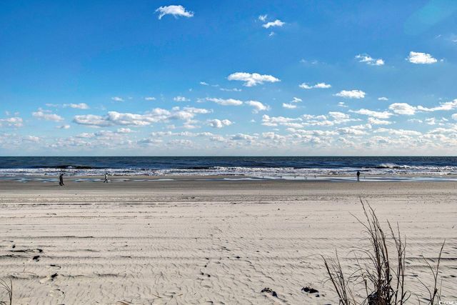 1331 Crooked Hook Rd., North Myrtle Beach, SC 29582