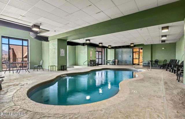 326 Big Bear Way, Pigeon Forge, TN 37863