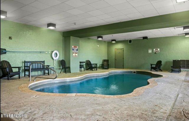 326 Big Bear Way, Pigeon Forge, TN 37863