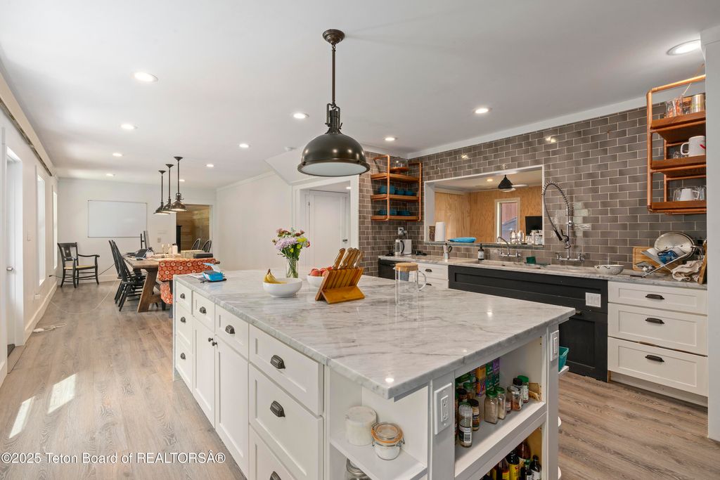 663&665 E KELLY Avenue, Jackson, WY 83001 photo 20