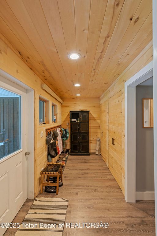 663&665 E KELLY Avenue, Jackson, WY 83001 photo 25