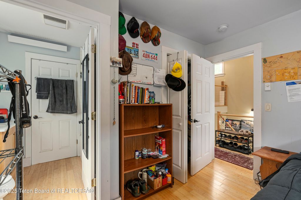 663&665 E KELLY Avenue, Jackson, WY 83001 photo 38