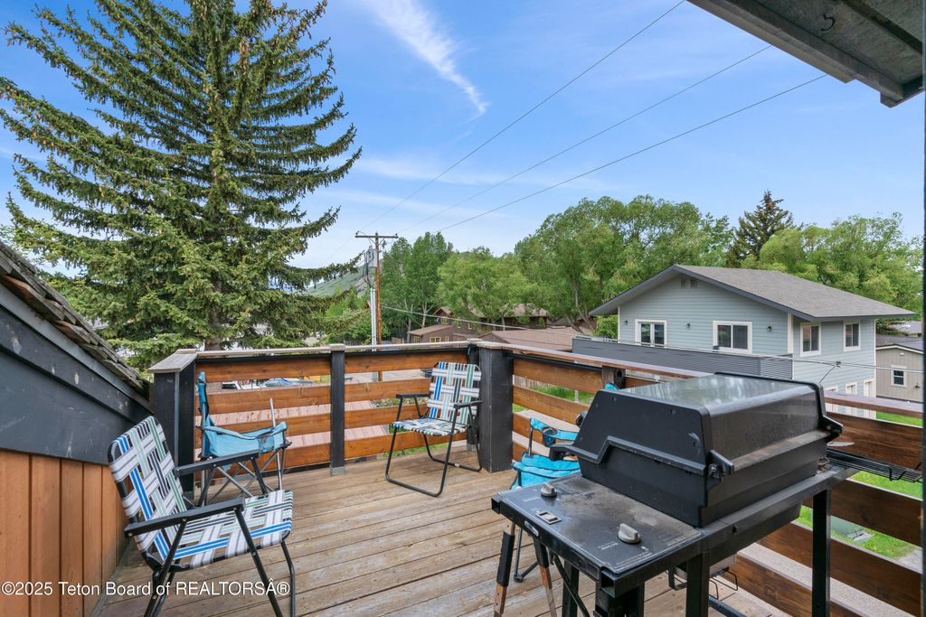 663&665 E KELLY Avenue, Jackson, WY 83001 photo 42