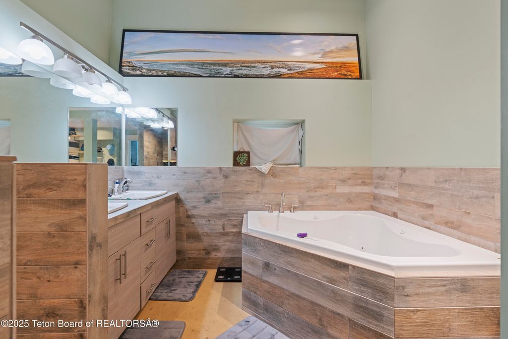 663&665 E KELLY Avenue, Jackson, WY 83001 photo 44