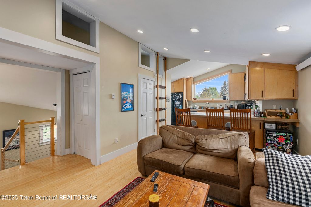 663&665 E KELLY Avenue, Jackson, WY 83001 photo 53