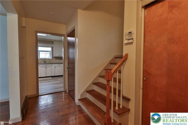 1450 Stones Crossing Road, Palmer Twp, PA 18045