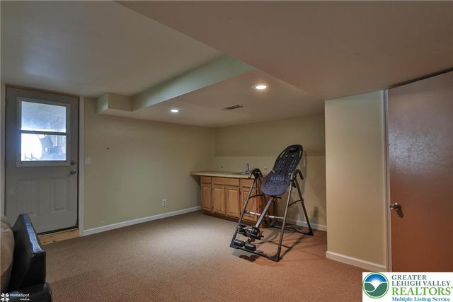 1450 Stones Crossing Road, Palmer Twp, PA 18045