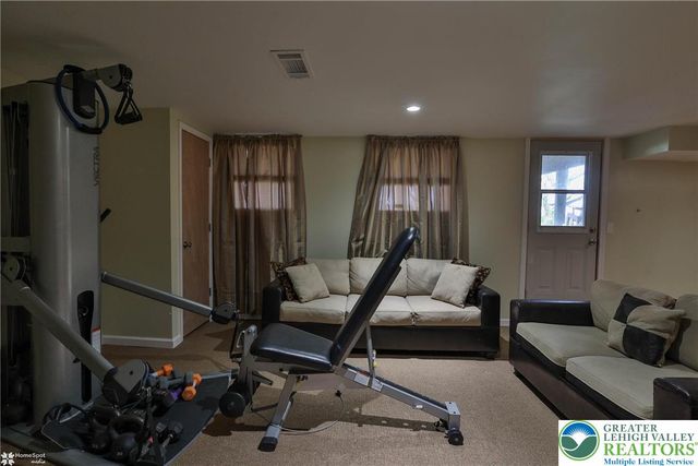 1450 Stones Crossing Road, Palmer Twp, PA 18045