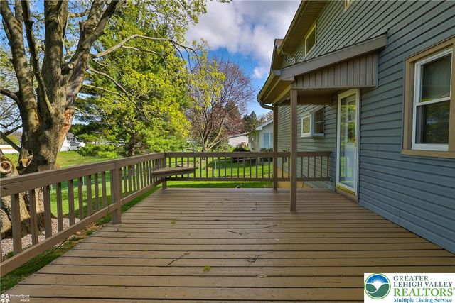 1450 Stones Crossing Road, Palmer Twp, PA 18045