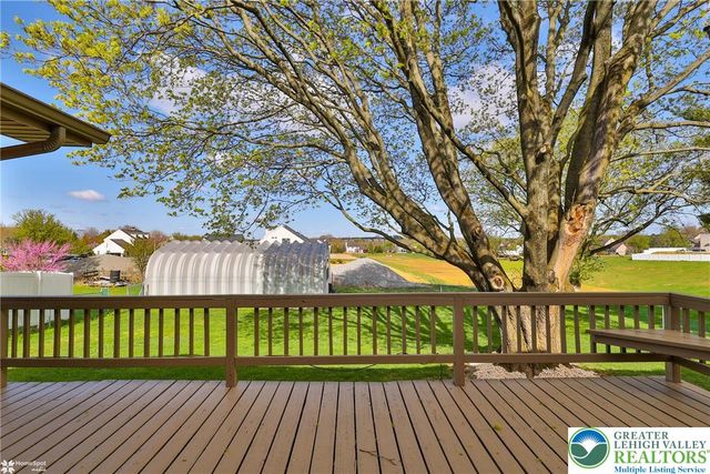 1450 Stones Crossing Road, Palmer Twp, PA 18045