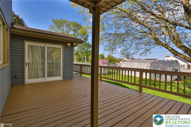 1450 Stones Crossing Road, Palmer Twp, PA 18045