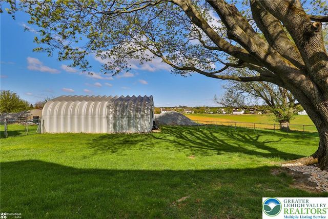 1450 Stones Crossing Road, Palmer Twp, PA 18045