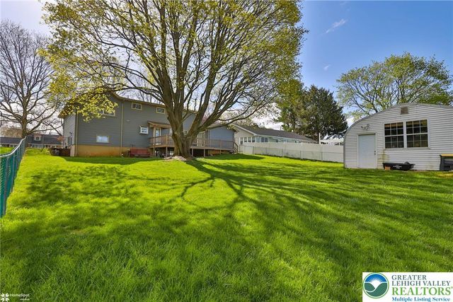 1450 Stones Crossing Road, Palmer Twp, PA 18045