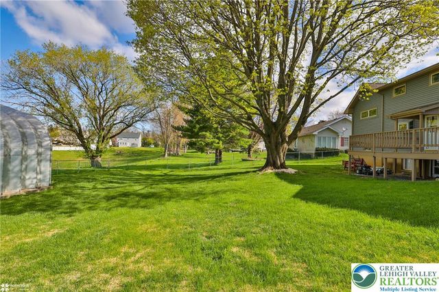 1450 Stones Crossing Road, Palmer Twp, PA 18045