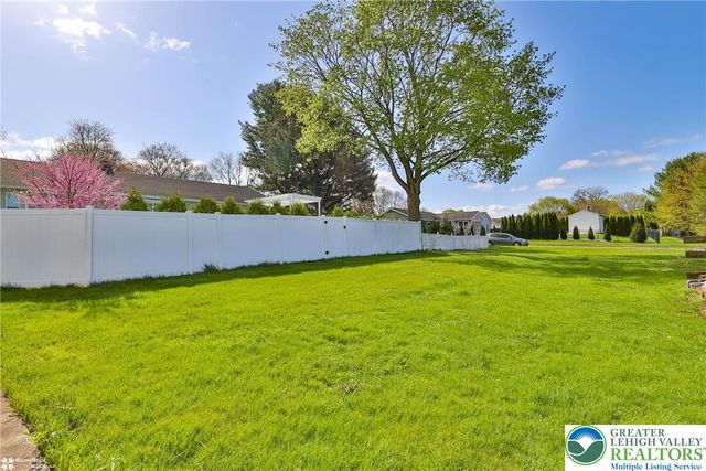1450 Stones Crossing Road, Palmer Twp, PA 18045