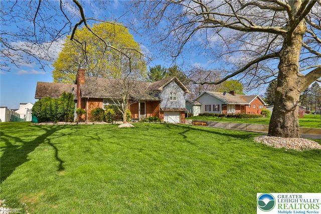 1450 Stones Crossing Road, Palmer Twp, PA 18045