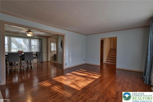 1450 Stones Crossing Road, Palmer Twp, PA 18045