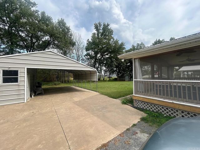 33 Priest Lane, Conway, AR 72032