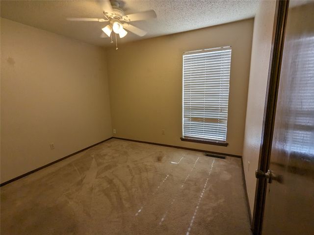 2116 oakvista Circle, Norman, OK 73071