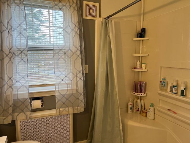 104 Leyden Rd, Greenfield, MA 01301