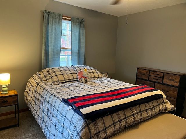 104 Leyden Rd, Greenfield, MA 01301