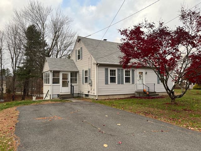 104 Leyden Rd, Greenfield, MA 01301