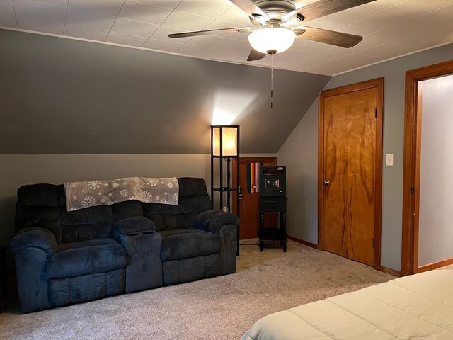 104 Leyden Rd, Greenfield, MA 01301