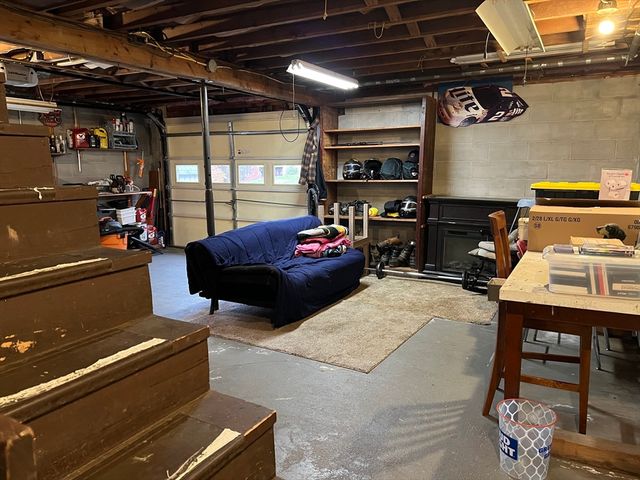 104 Leyden Rd, Greenfield, MA 01301