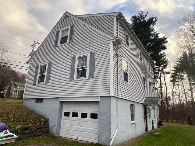 104 Leyden Rd, Greenfield, MA 01301