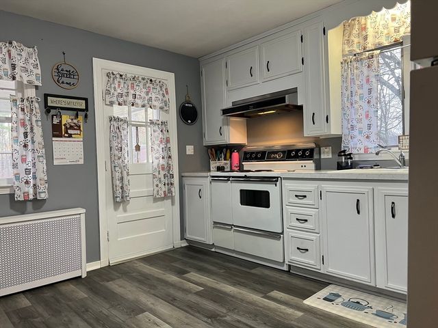 104 Leyden Rd, Greenfield, MA 01301