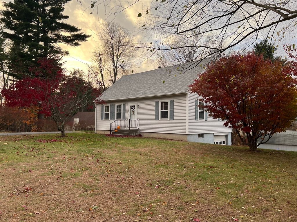 104 Leyden Rd, Greenfield, MA 01301