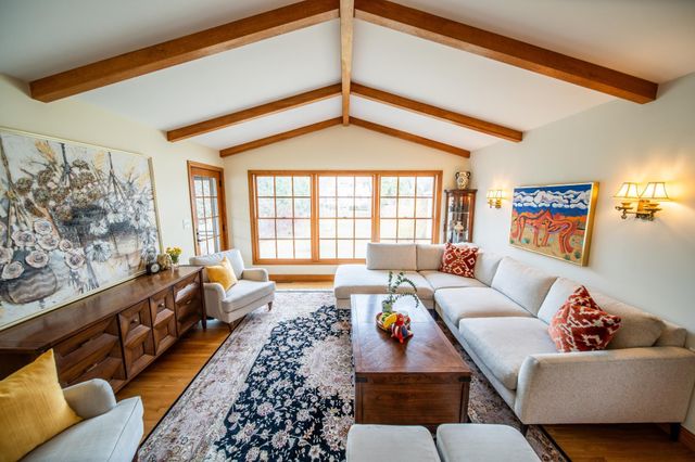 713 11th St SW, Rochester, MN 55902