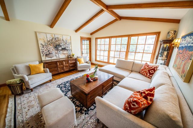 713 11th St SW, Rochester, MN 55902