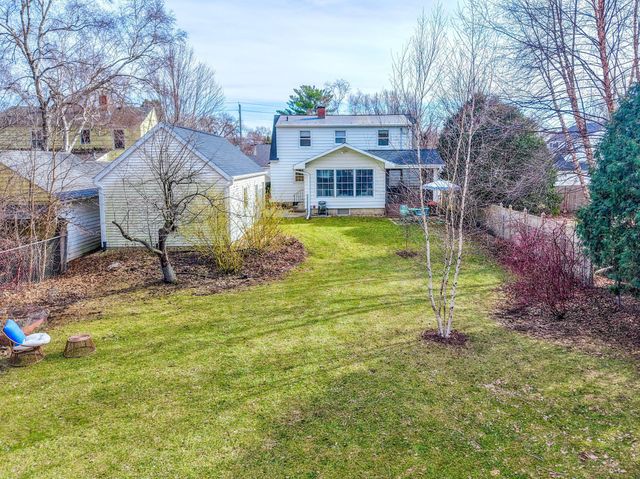 713 11th St SW, Rochester, MN 55902