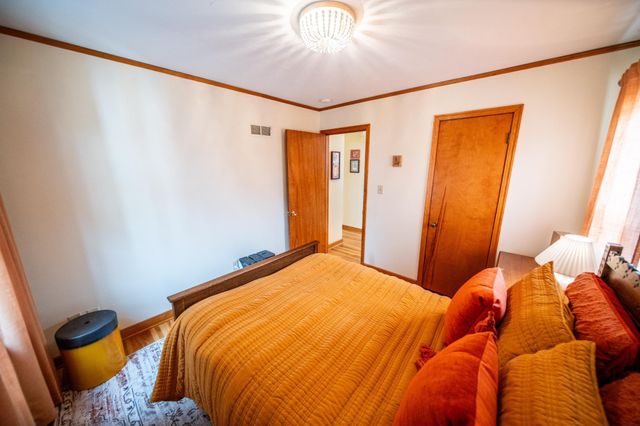 713 11th St SW, Rochester, MN 55902