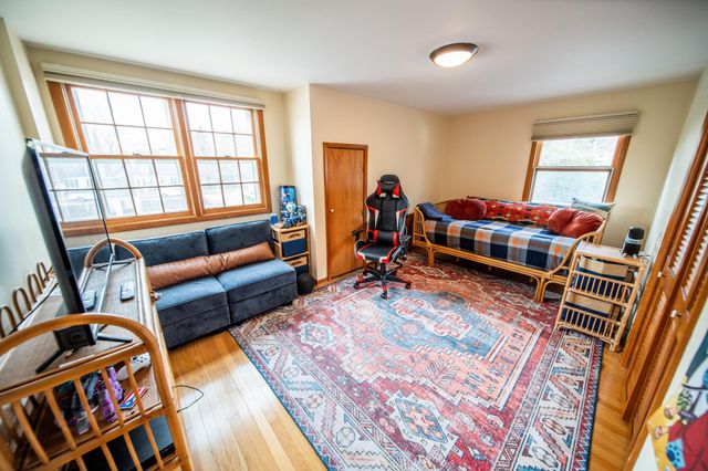 713 11th St SW, Rochester, MN 55902