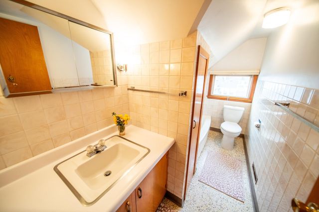 713 11th St SW, Rochester, MN 55902