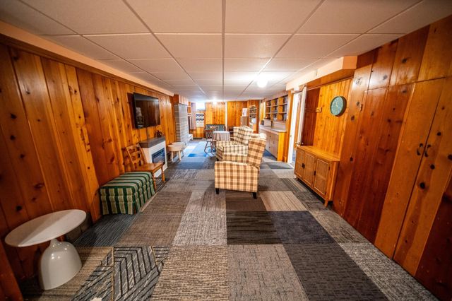 713 11th St SW, Rochester, MN 55902