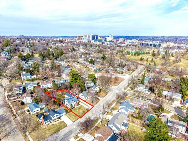 713 11th St SW, Rochester, MN 55902